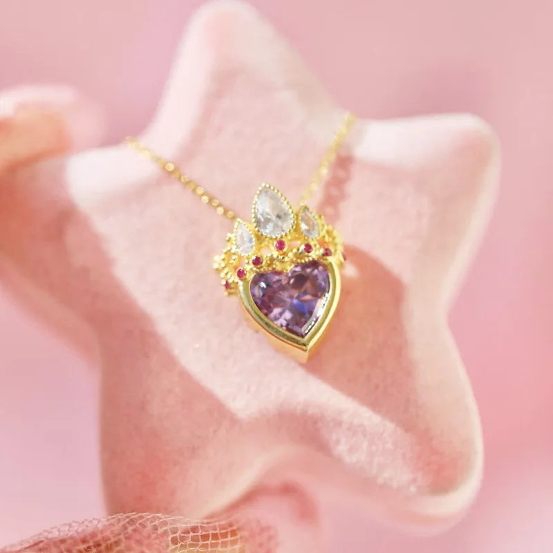 Pink Heart-Shaped Crown Necklace; Fashionable Pendant Necklace for Women, Suitable for Everyday Wear, Parties, and as a Gift.