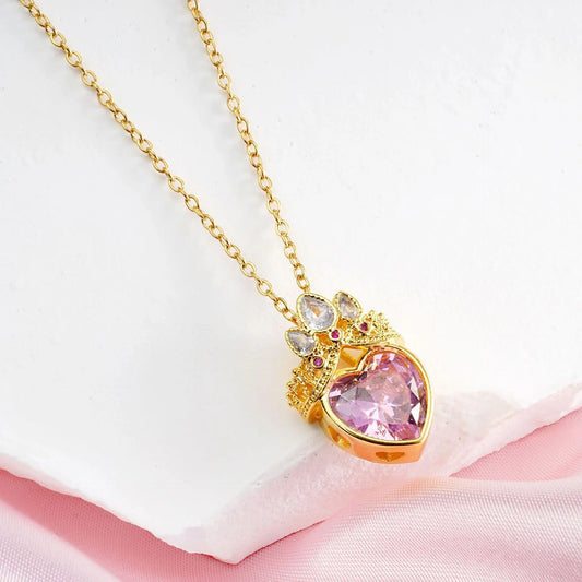 Pink Heart-Shaped Crown Necklace; Fashionable Pendant Necklace for Women, Suitable for Everyday Wear, Parties, and as a Gift.