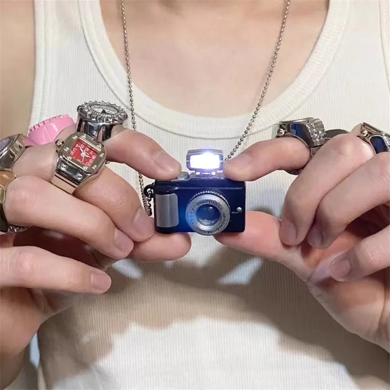 Fashion Flash Light Camera Necklace for Women Man Punk Long Chain Necklace Vintage Camera Pendant Necklaces Party Jewelry